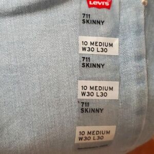 Levi's women's 711
